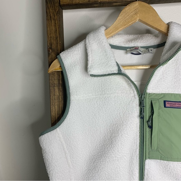 Vineyard Vines SuperShep High Pile Fleece Vest - Picture 2 of 7